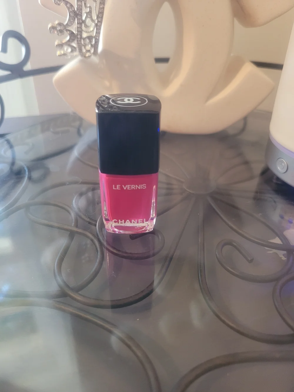 CHANEL Le Vernis Nail Polish in Color=Energy (Pink)